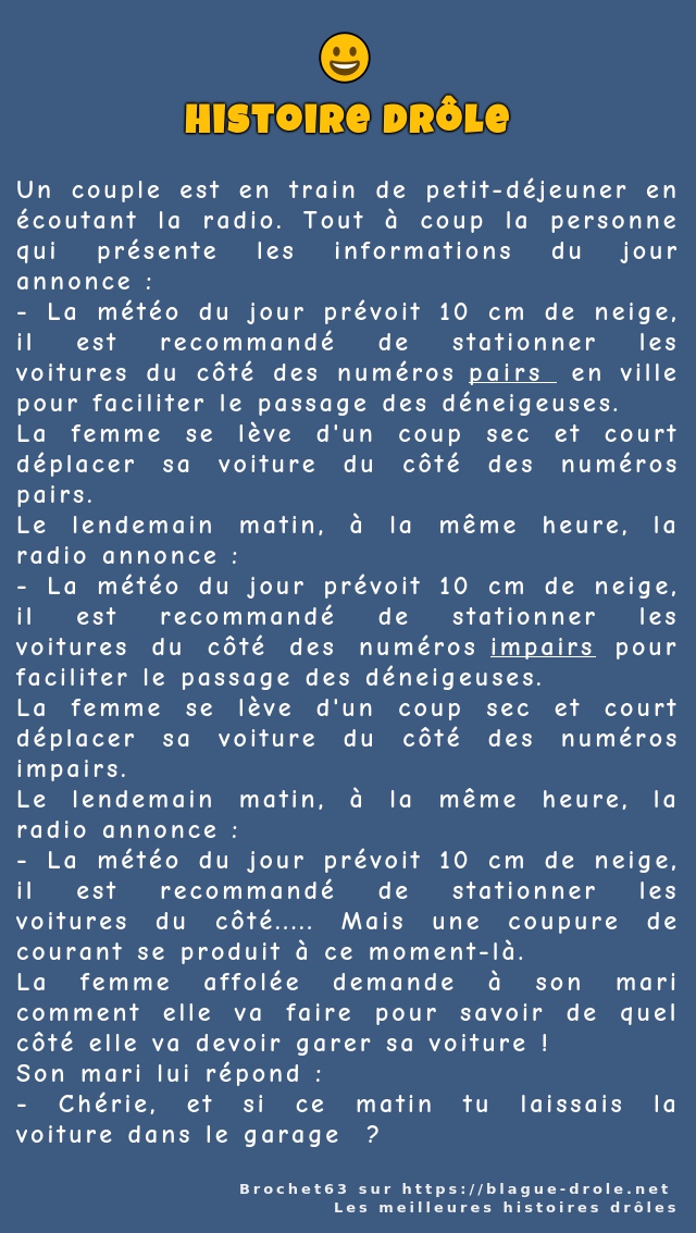 Un couple est en train de petit-déjeuner en...